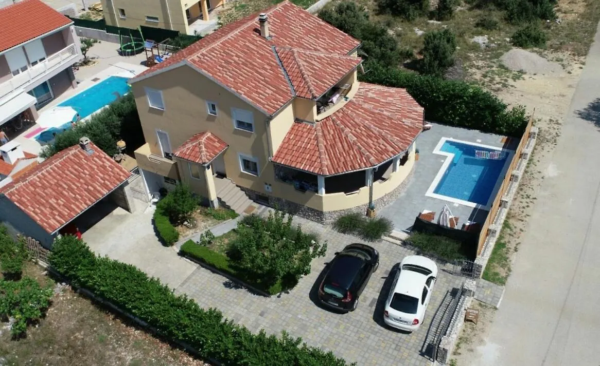Apartman Marica With Swimmingpool Kakma
