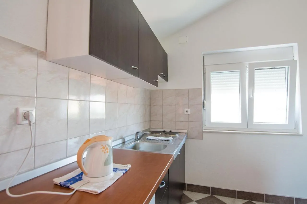 Apartman Marica With Swimmingpool Kakma